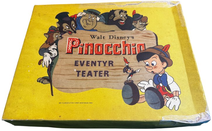 Walt Disney's, Pinocchio. Eventyr Teater. by [Anon]