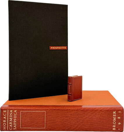 Carmina Sapphica for Queen Mary’s Doll’s House by [ASHENDENE PRESS facsimile]. HORACE