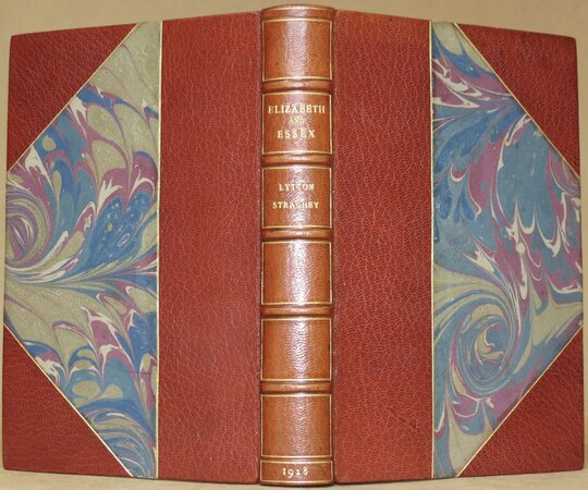 Elizabeth and Essex. by STRACHEY, Lytton