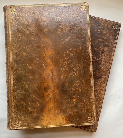 A Collection of articles on the Great Country Houses extracted from the magazines, each illustrated with photogravure plates and collected into an anthology. No index by [ COUNTRY HOUSE ARTICLES COLLECTED TOGETHER BY DOROTHY FORESCUE] The Pall Mall Magazine. 1898- 1901 - Extracts